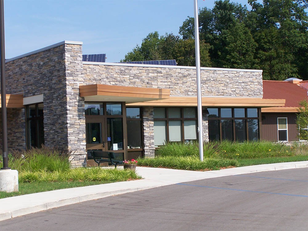 Pinecrest Farms
