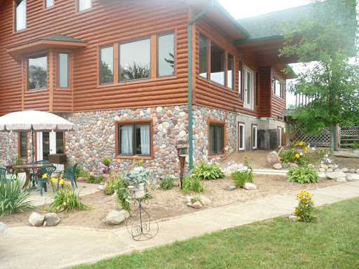 Shadowtree Lodge
