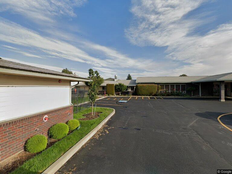 Riverview Manor