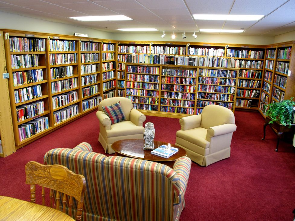 Crown Center At Laurel Lake