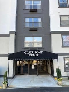 Clairmont Crest Apartments