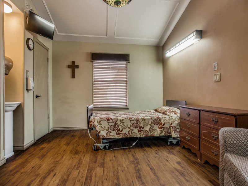 Ennis Care Center