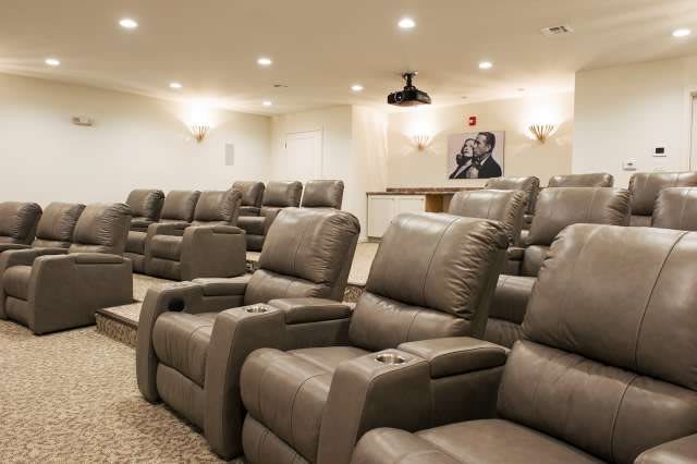 Pinnacle Living at Forts Ferry