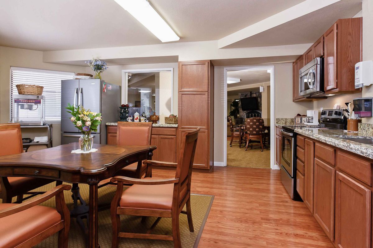 Holiday Sunridge