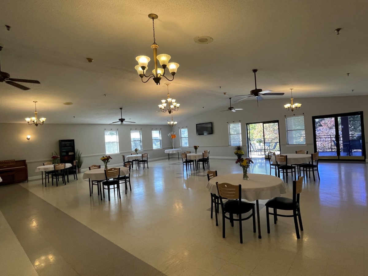 Silver Lakes Senior Living