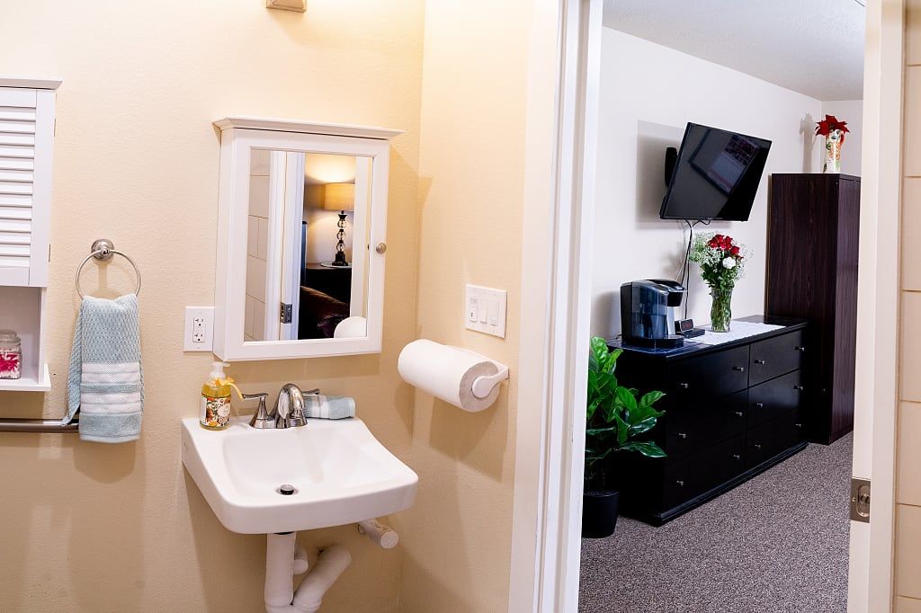 Astoria Senior Living at Oakdale