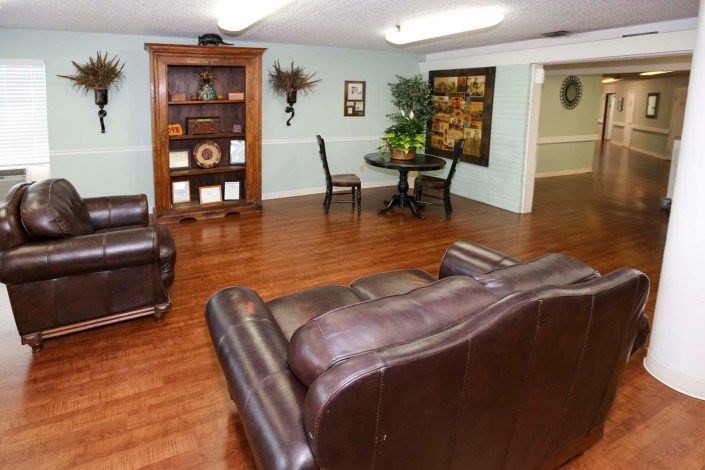 Northern Oaks Living & Rehabilitation Center