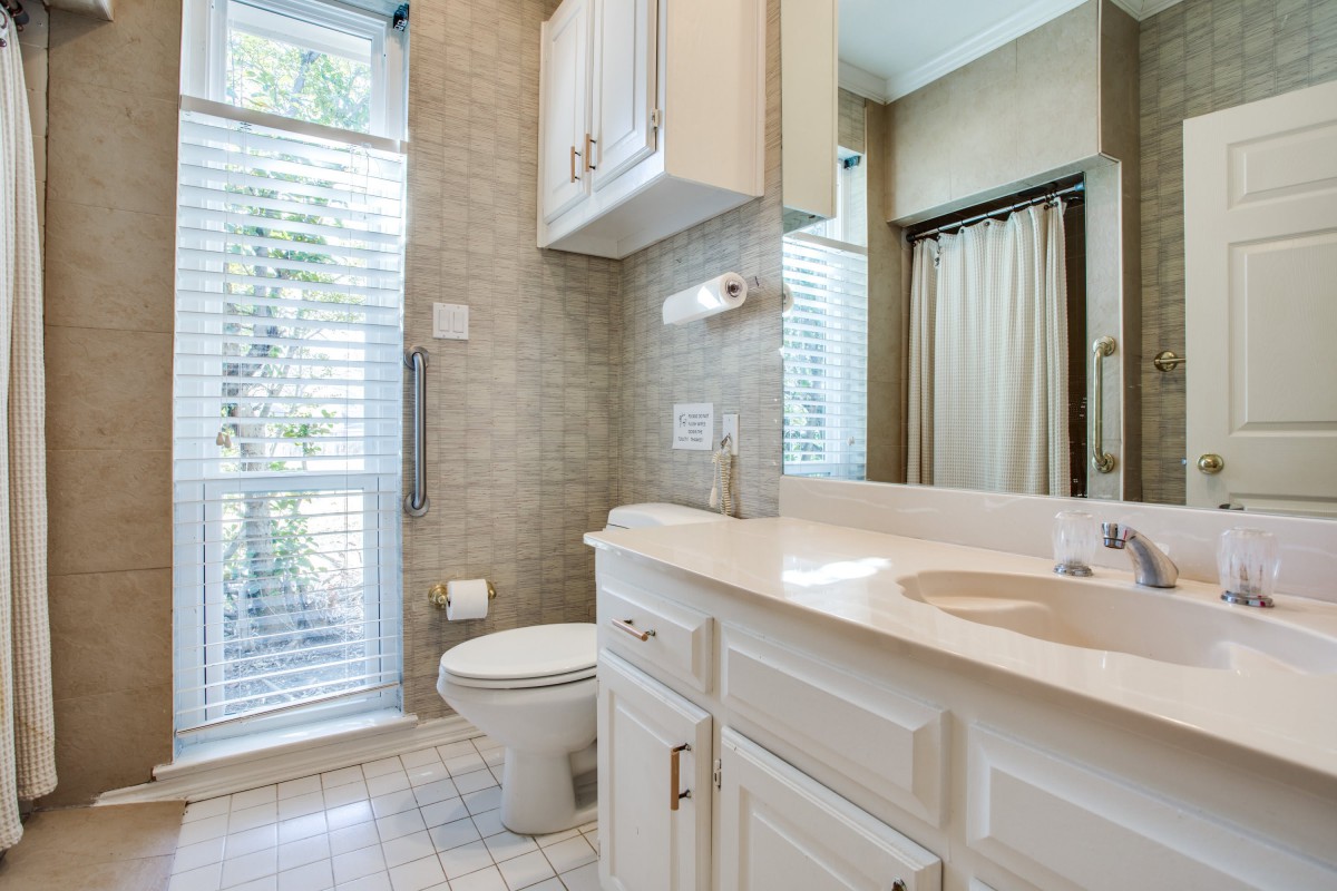 Silver Leaf Assisted Living at Lavendale Circle