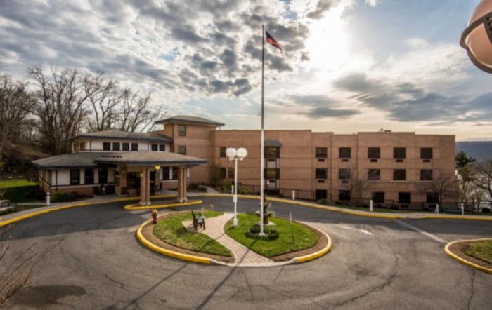 Adira At Riverside Rehabilitation And Nursing