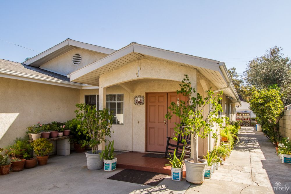 E & E SUNSHINE MANOR