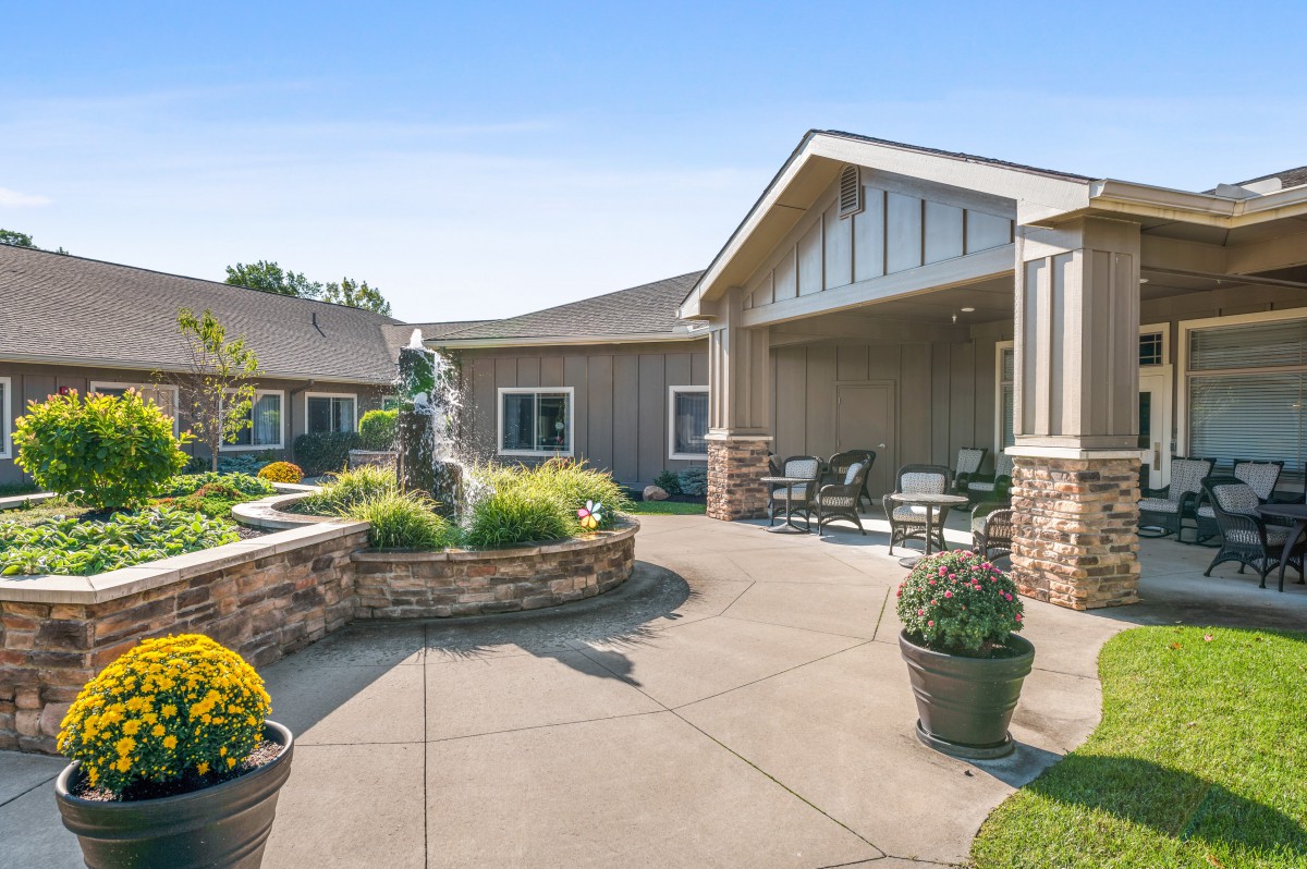 Cardinal Court Transitional Assisted Living and Memory Care