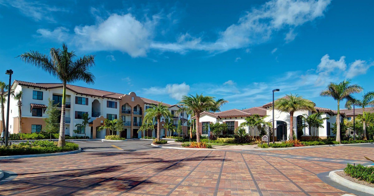 Upside Deerfield Beach