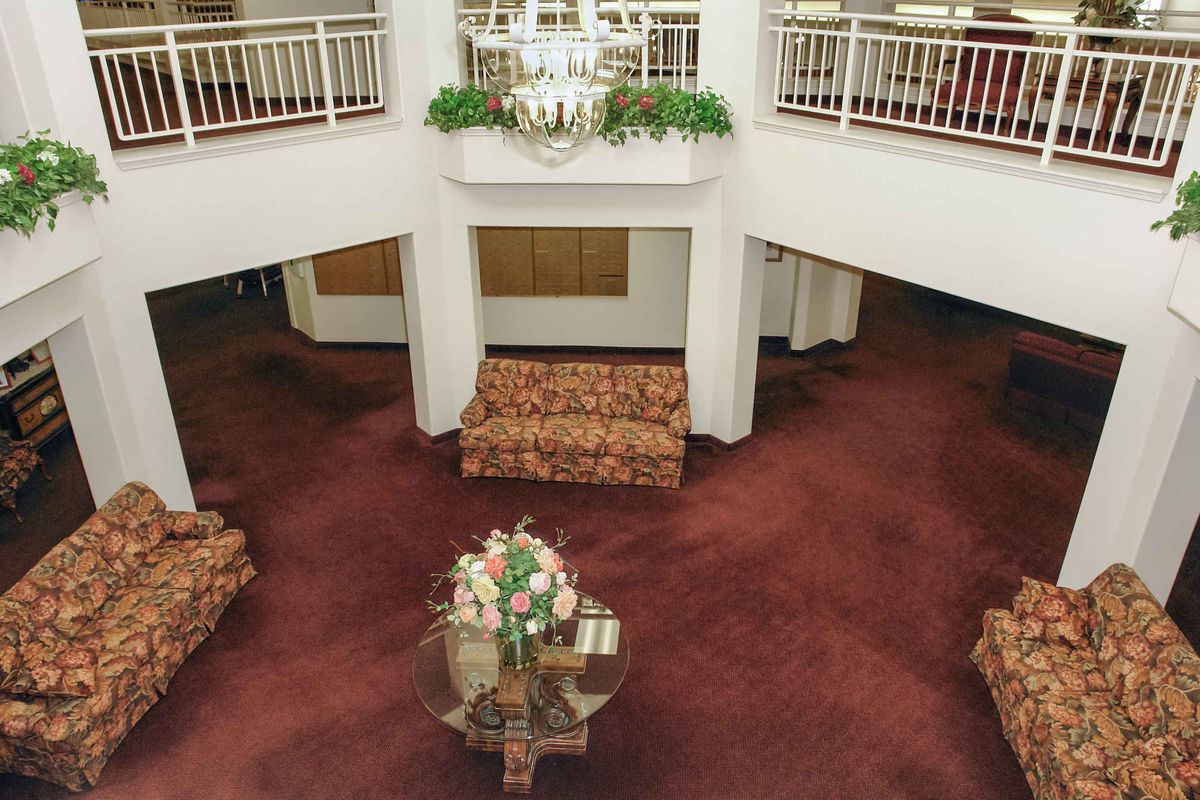 The Woods At Holly Tree Gracious Retirement Living