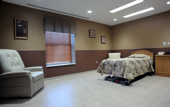 Maple Lawn Medical Care Facility