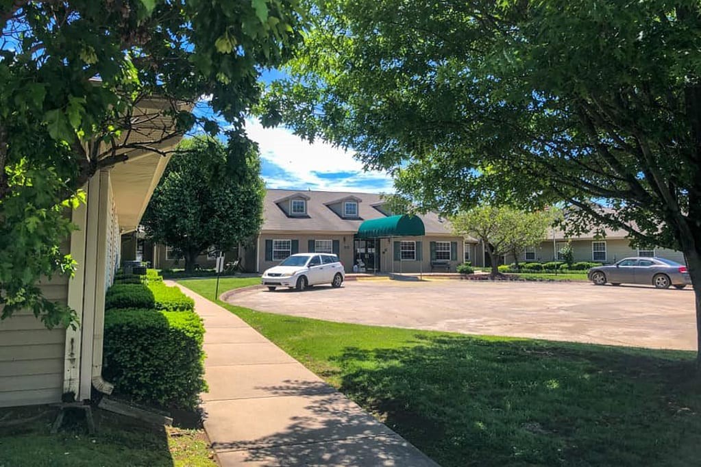 Peachtree Village - Farmington