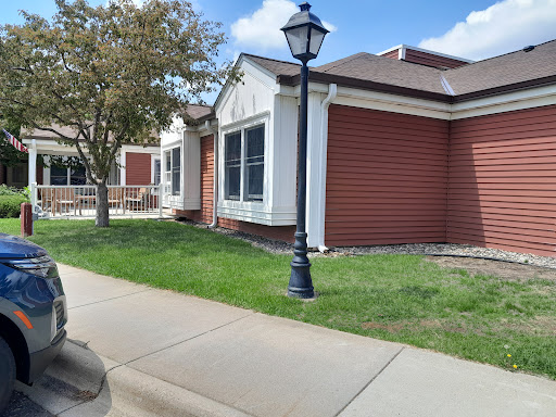 Ecumen Prairie Lodge