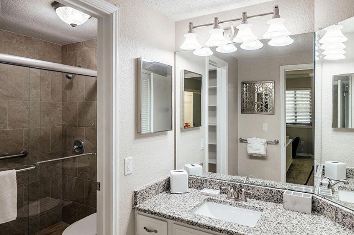 Five Star Premier Residences Of Dallas