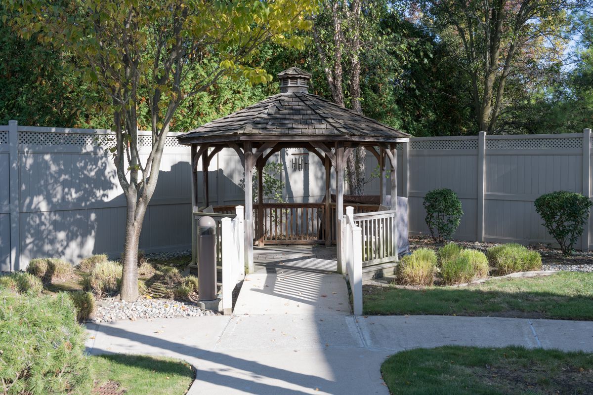 Arden Courts of Bingham Farms