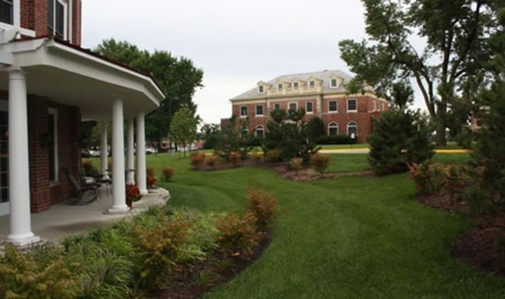 Armour Oaks Senior Living Community