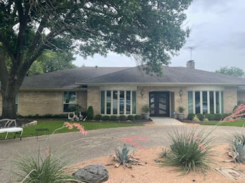Silver Leaf Assisted Living at Tophill Circle