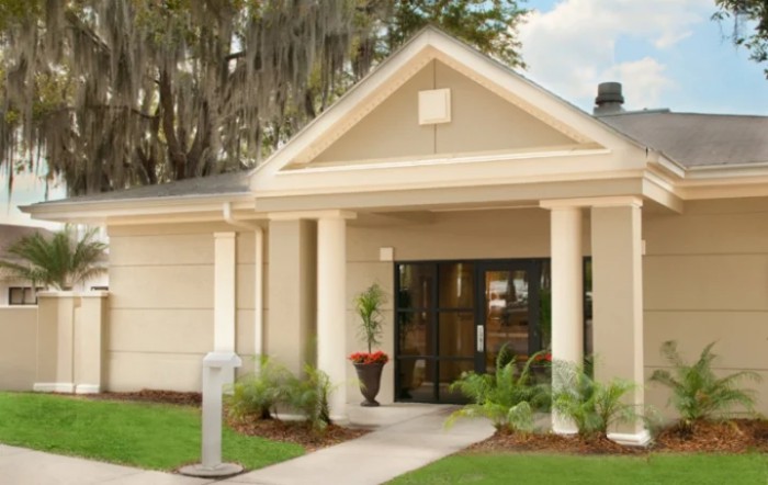 Solaris Healthcare Plant City