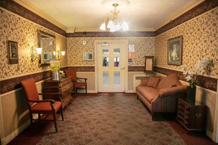Advantage Living Center - Harper Woods
