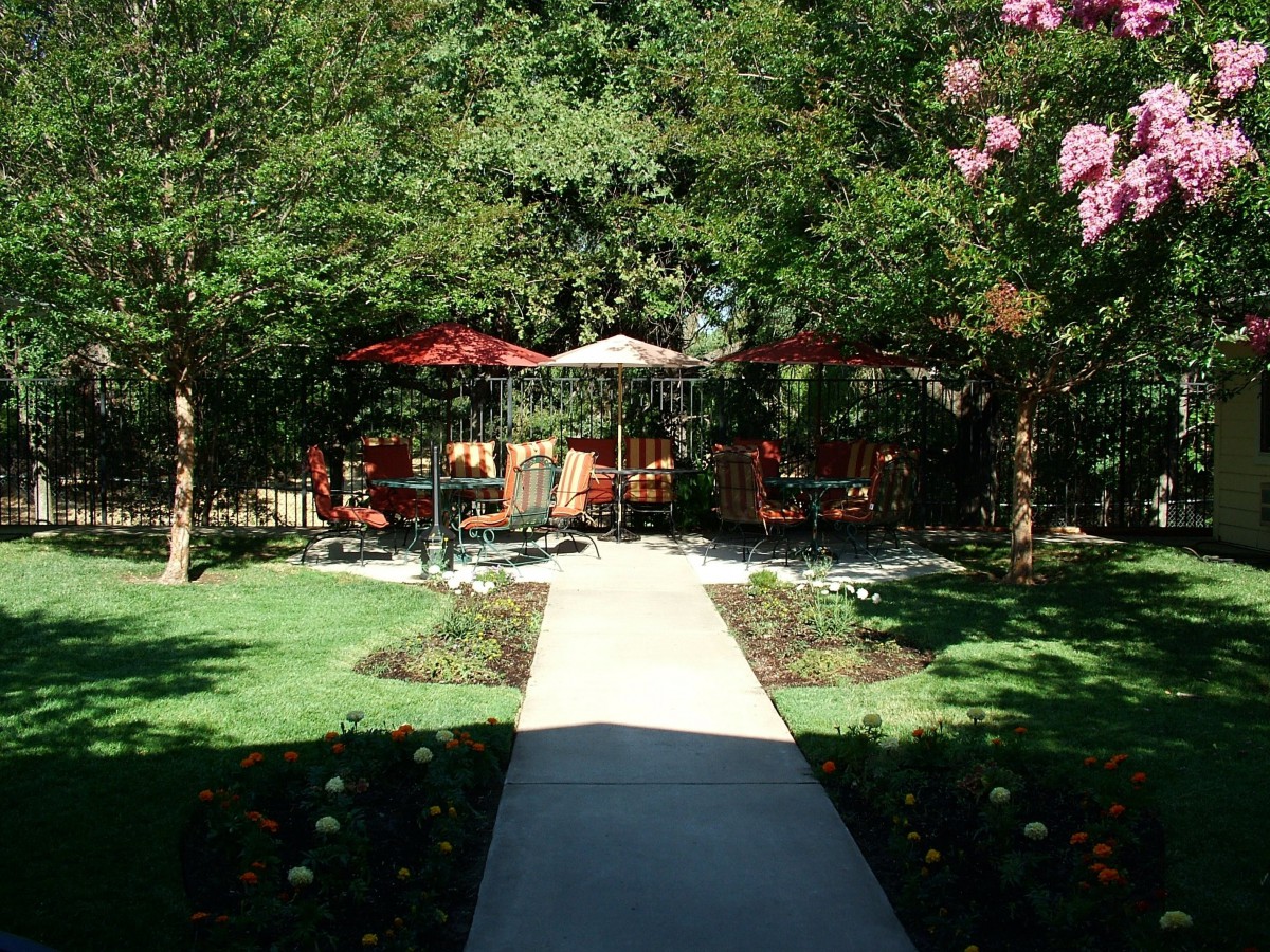 Sun Oak Senior Living
