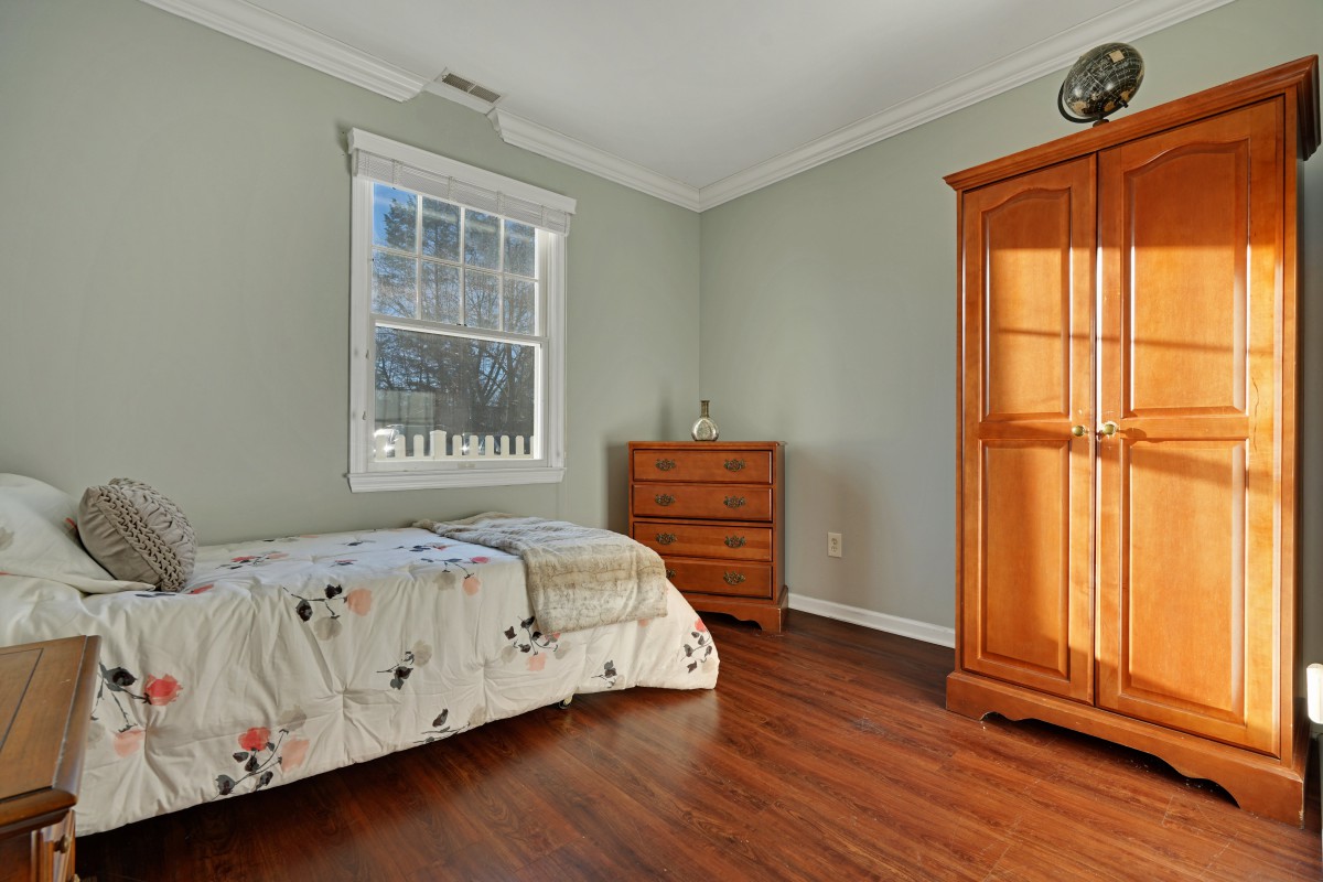 Fox Trail Memory Care Living at Green Brook