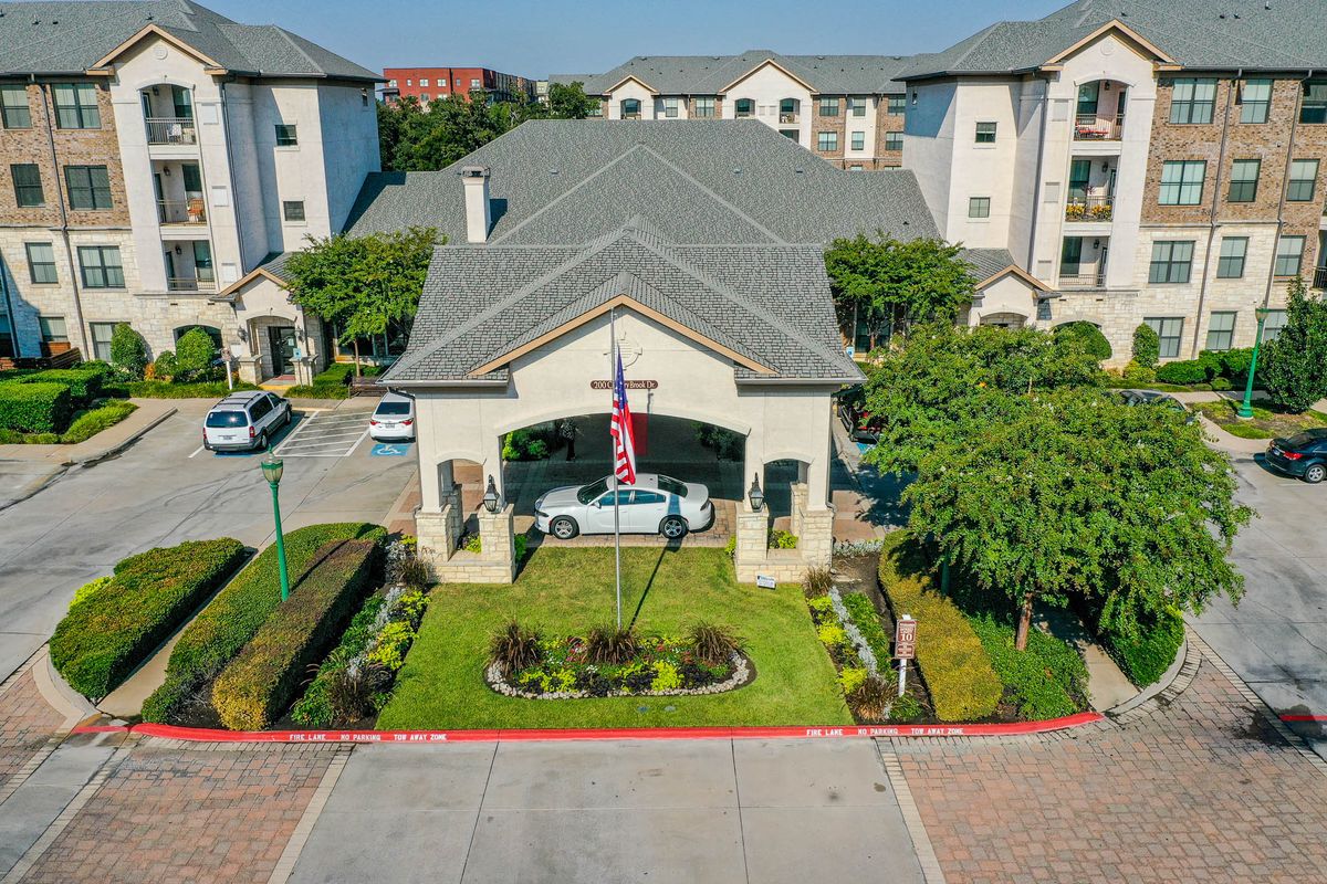 Conservatory at Keller Town Center