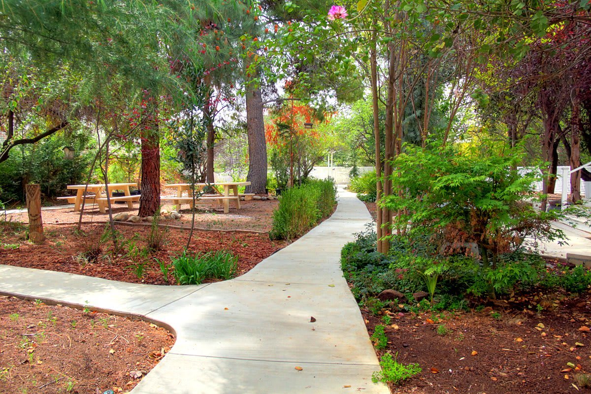 Pacific Pines  South Redlands