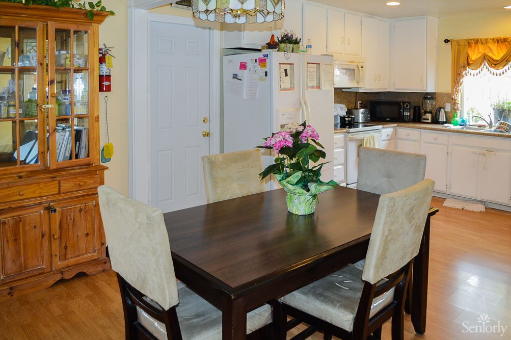 Penny's Guest Home (Ayers)