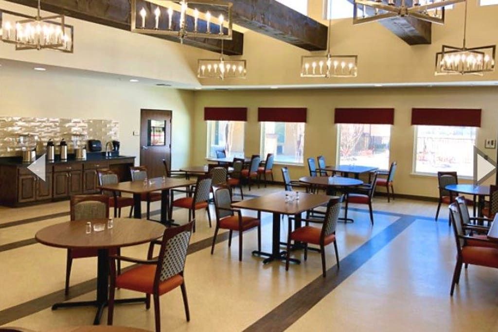 Las Brisas Rehabilitation and Wellness Suites