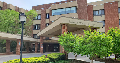 Exterior view of a modern hospital building with a welcoming entrance.