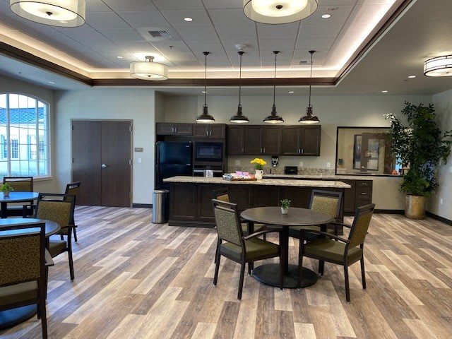 Fieldstone Rolling Bay and Fieldstone Memory Care