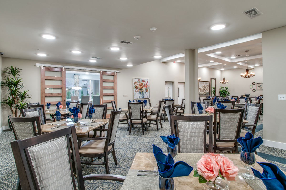 Legacy Oaks of Midlothian Senior Living