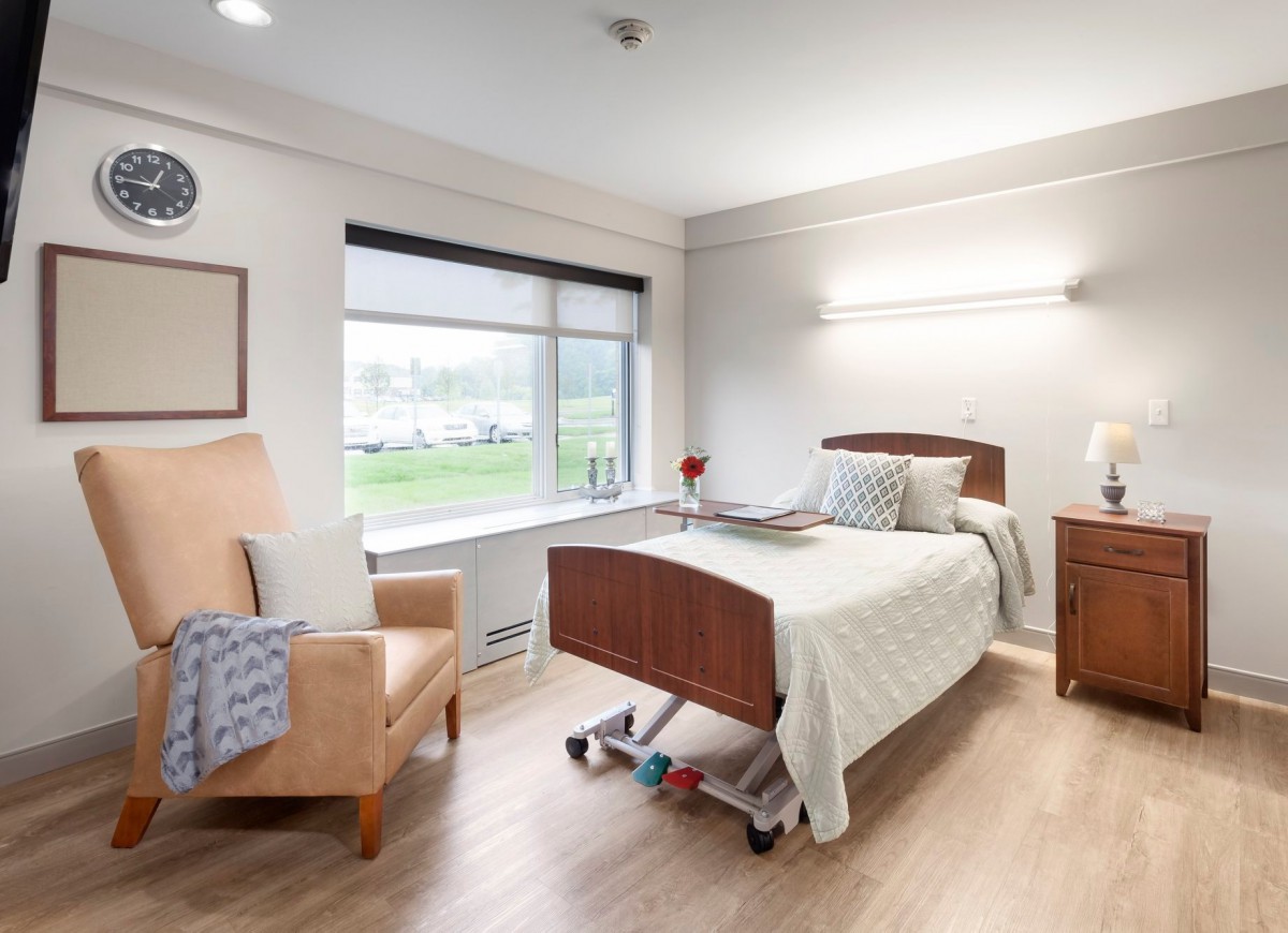 Pomeroy Living Sterling