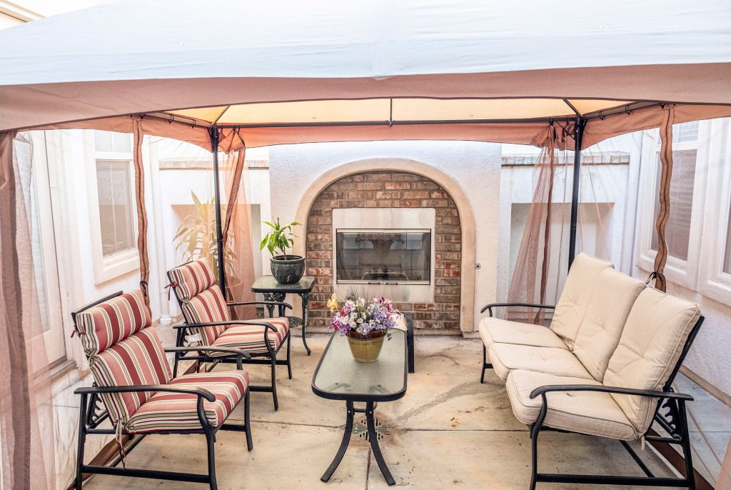Avalon Guest Manor I
