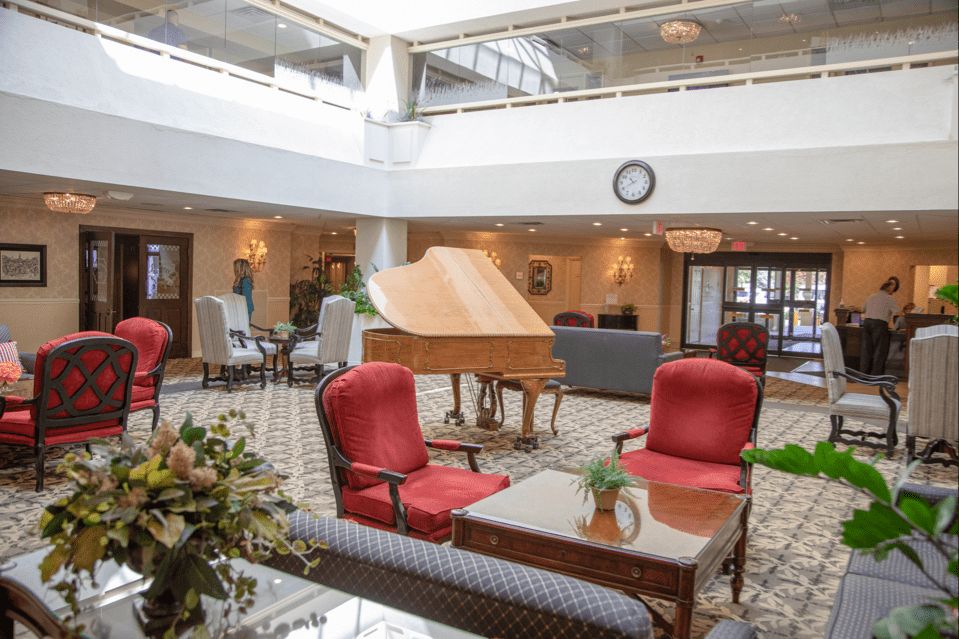 Lexington Square Lombard