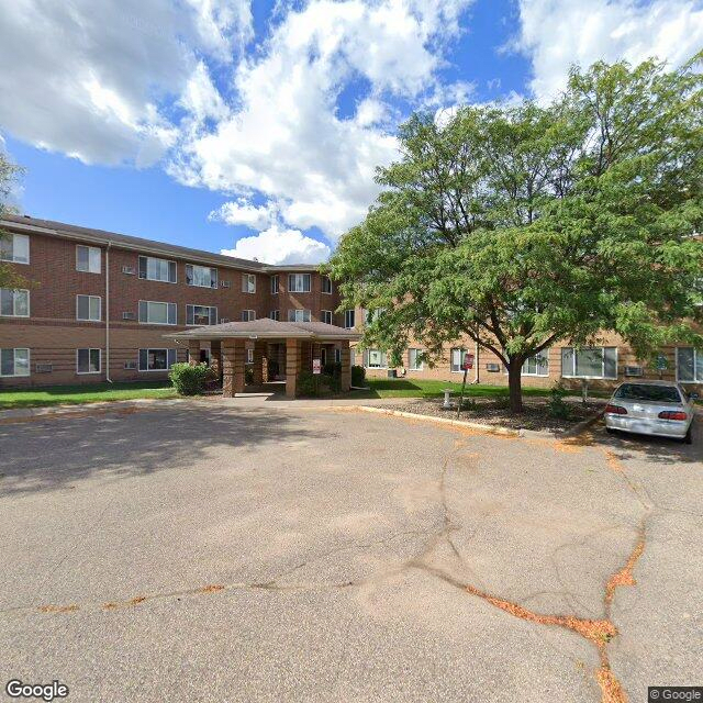 Willow Wood Apts