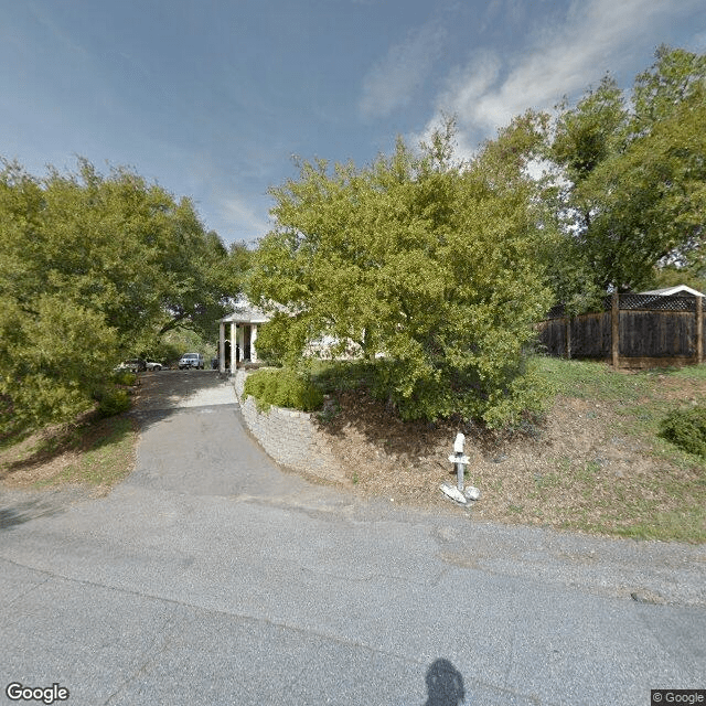 LPV Lake Hills Villa
