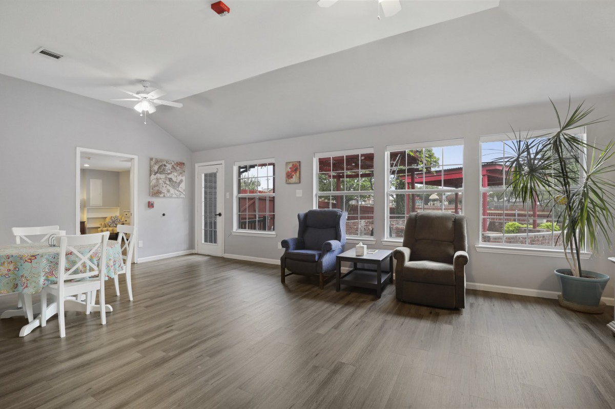 4 Seasons Senior Living VI