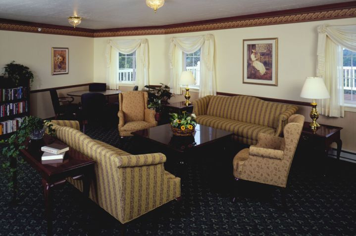Bishop's Commons At St. Luke