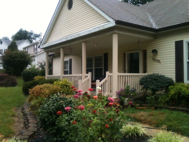 Queen's Court Assisted Living