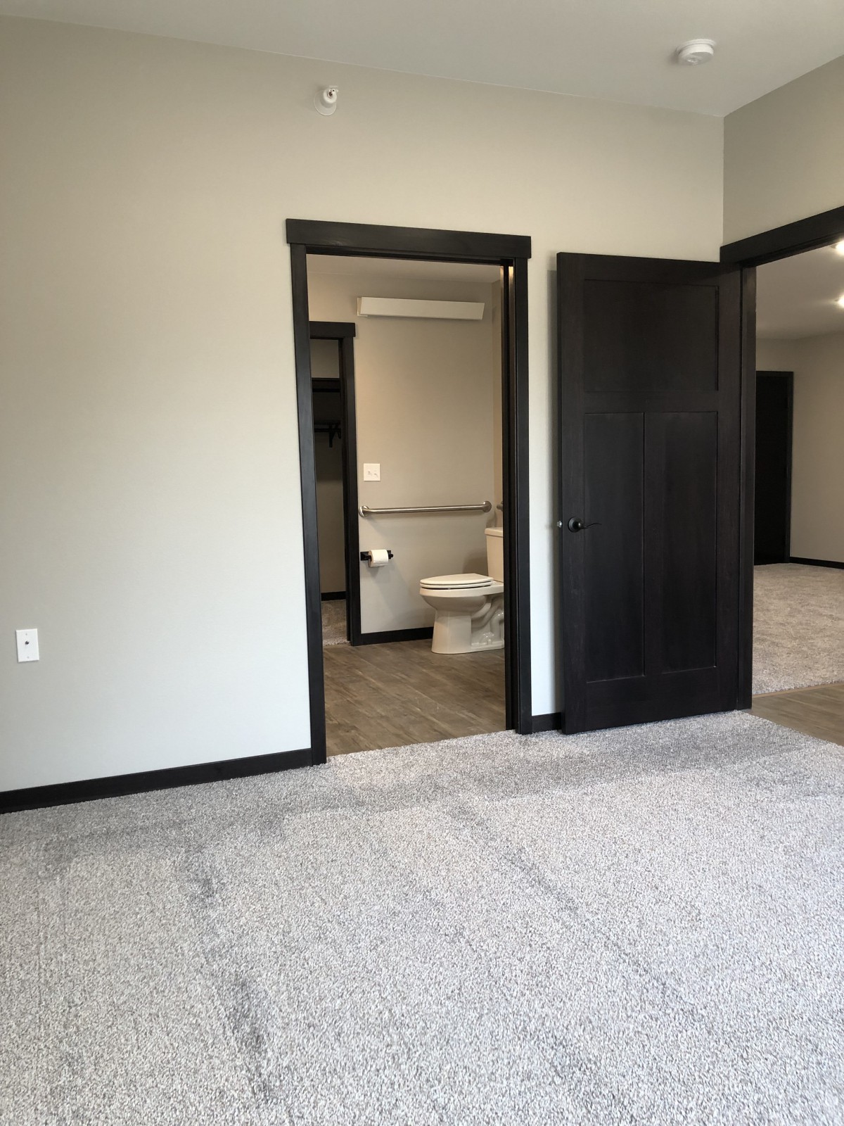 StoneyBrook Suites