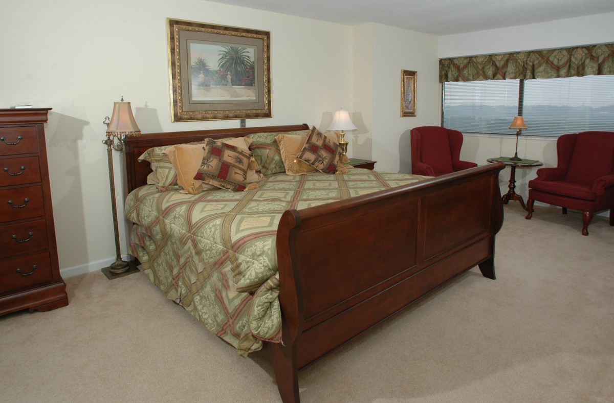 Elite Senior Living Center