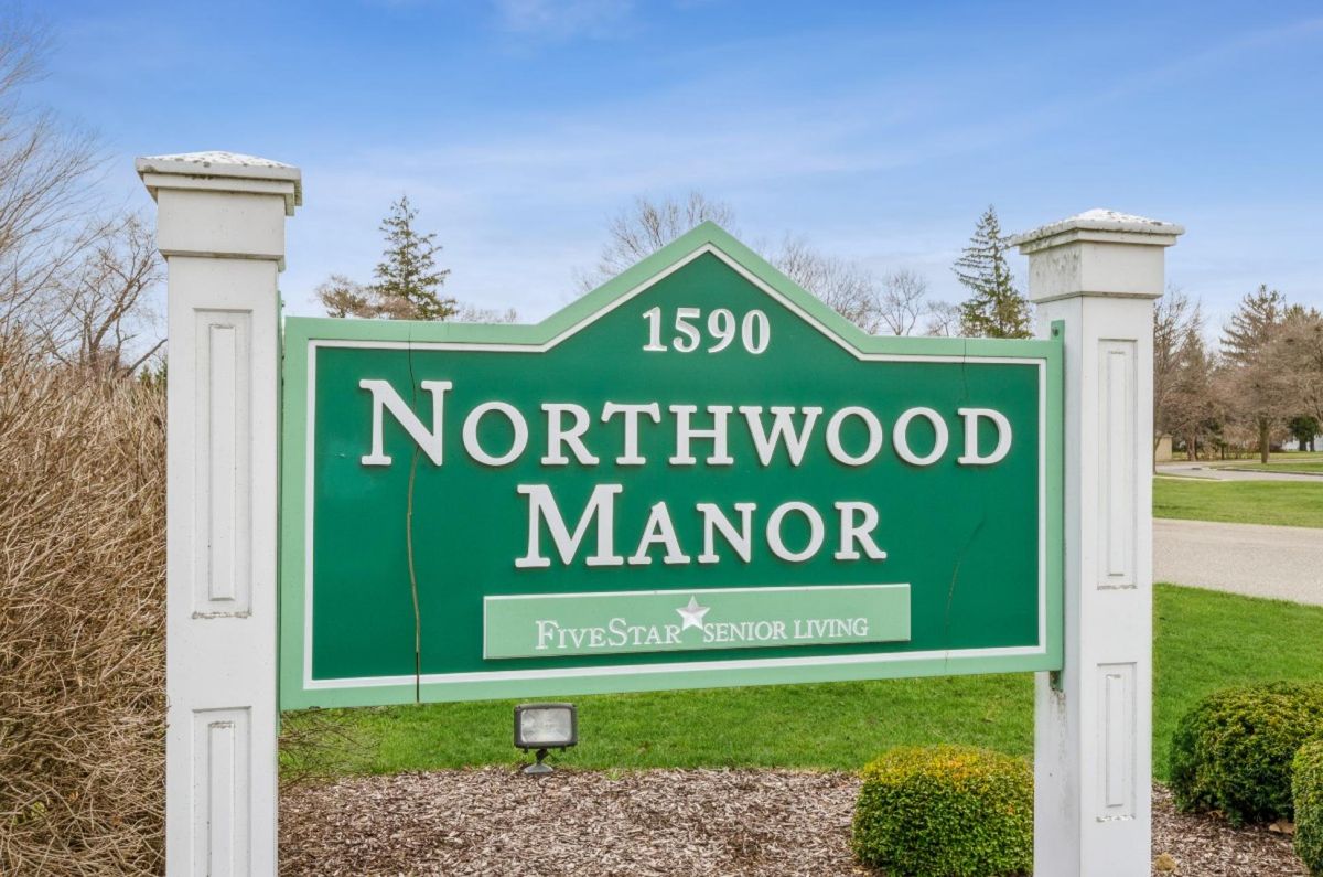 Northwood Manor