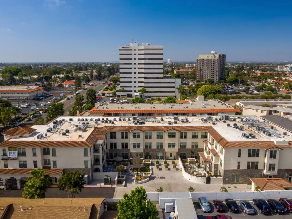 Oakmont Of Huntington Beach