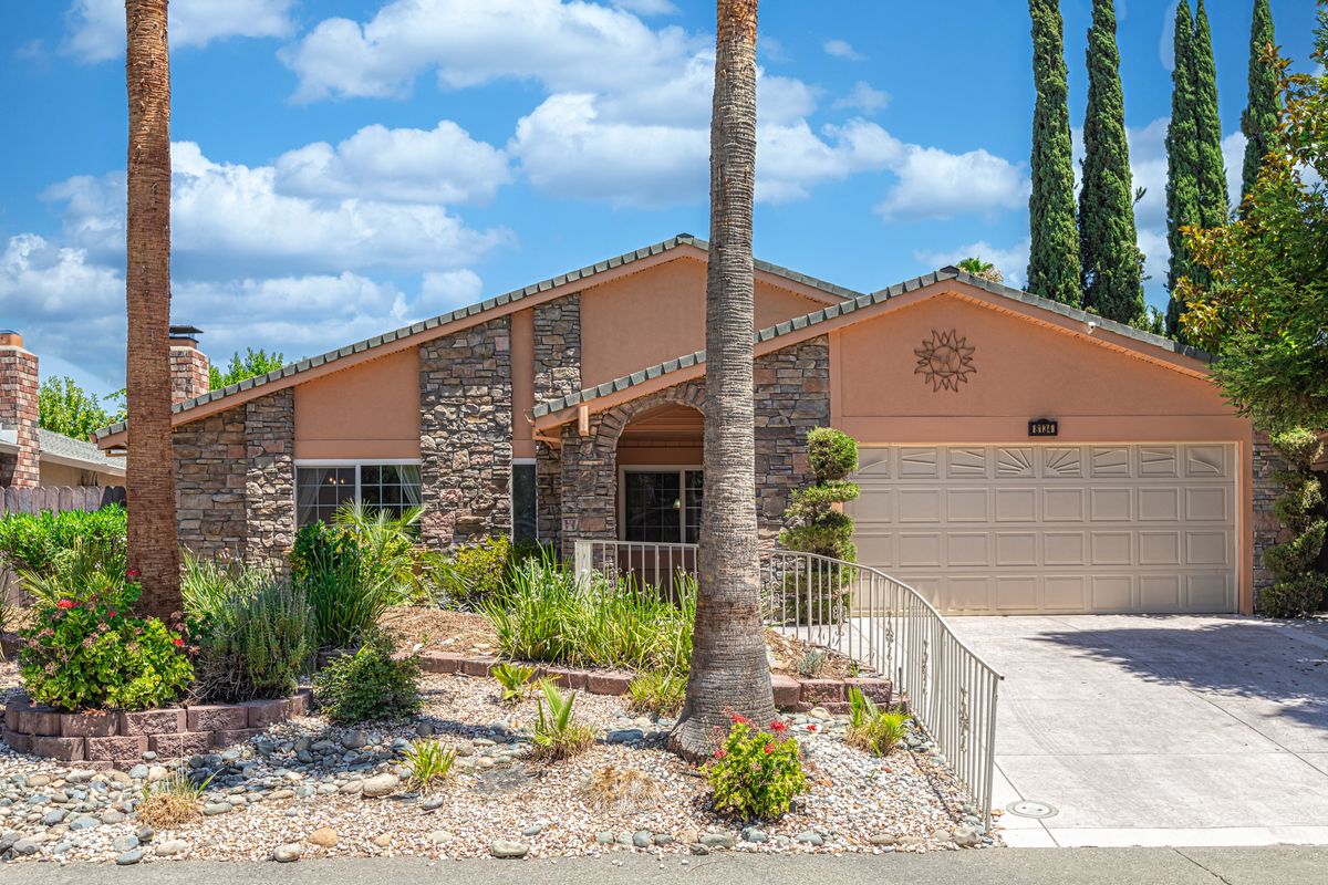 Robert Creek Villa