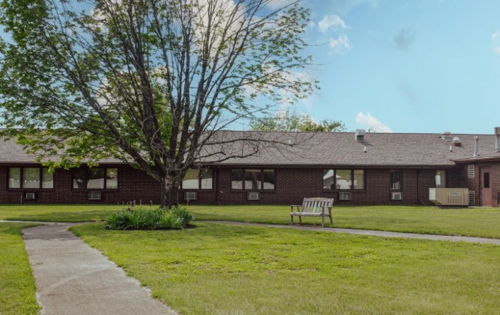 Accura Healthcare Of Newton West