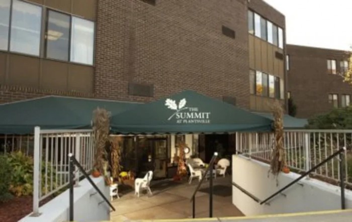 Summit At Plantsville